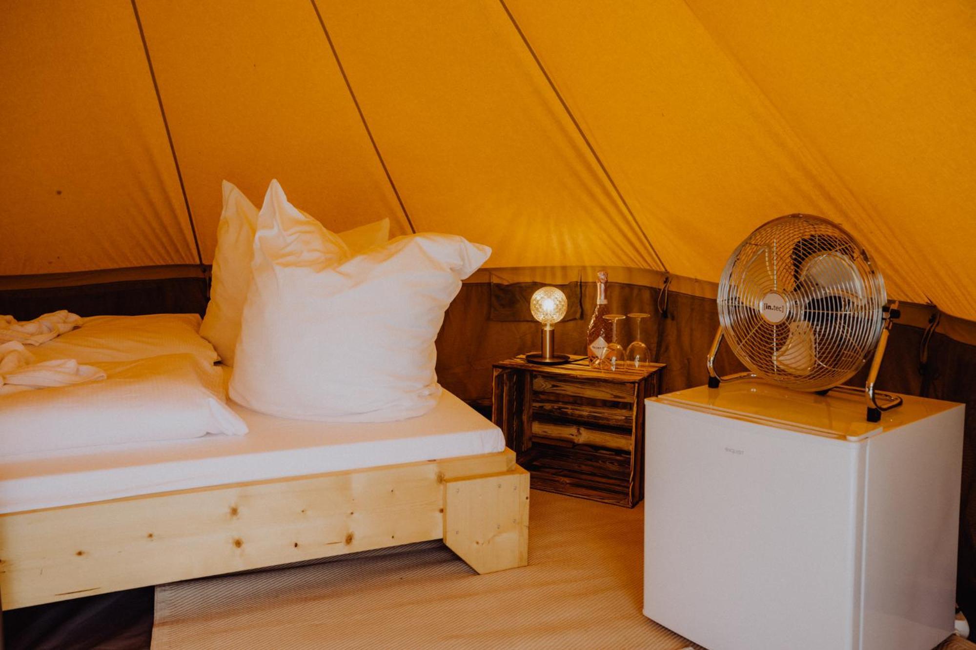 Raus Und Gut Glamping Am Graebendorfer See Drebkau Ngoại thất bức ảnh